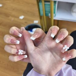 -尤米一站式美甲美睫