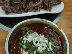 -春明狗肉馆(园丁花园店)