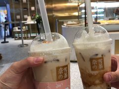 -奈雪的茶(湖滨银泰in77C区PRO店)