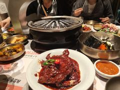 -草家酱蟹炭火烤肉店(珲春南路一店)