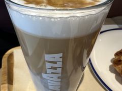 -LAVAZZA拉瓦萨咖啡(中航城君尚购物中心店)