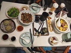 -江城小馆陕南妈妈菜·全球旅行餐厅(钟楼店)