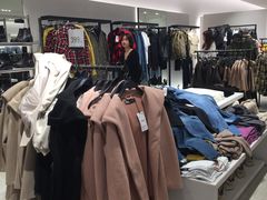 -H&M(天一广场店)