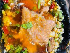 滑肉-化龙桥九宫格火锅(清水河店)