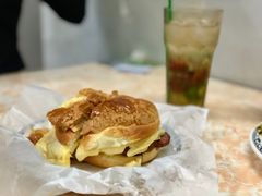 鸡扒菠萝包-渔记茶餐厅(渔村店)