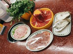 -四囍码头海鲜烧烤自助火锅(外滩南京东路悦荟广场店)