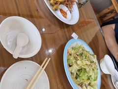 -美顺香食府鱼头老店(雪野湖店)