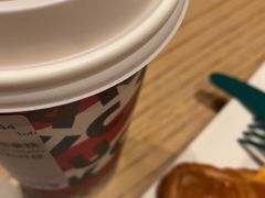 -星巴克(广州南站A18检票口楼上)