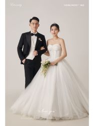 -雪中彩影婚纱摄影·微光艺术中心