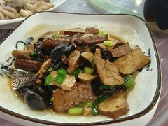 -知鱼轩