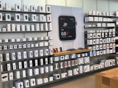 -Apple零售店(华贸购物中心店)