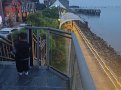 -鹰龙海畔度假酒店(咸祥店)