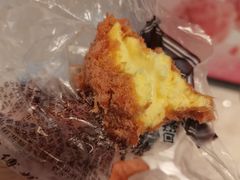 草莓味酥松小贝-鲍师傅糕点(江苏路店)