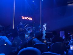 -TZ House音乐现场(来福士中心店)