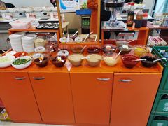 自助调料区-就这家旋转小火锅(西安路罗斯福店)