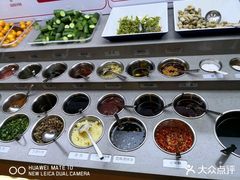 自助调料区-海底捞火锅(六合天街店)