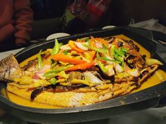 -江边城外烤全鱼(世茂广场店)