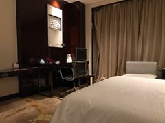 -成都保利公园皇冠假日酒店(熊猫基地店)