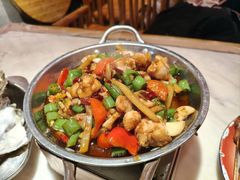 -老街烧烤大排档·地道湖北菜·龙虾馆(汉口火车站店)