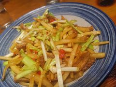 酸萝卜炒牛肚-爷爷的土钵菜(街道口店)