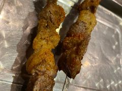 烤羊肉串-清真吴记门钉肉饼·喜多利
