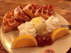 水果冰淇淋松饼-MAAN COFFEE(金桥店)