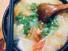 蒙自过桥米线-麦麦山云南菜(复地活力城店)