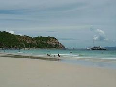 -J Daeng Seafood