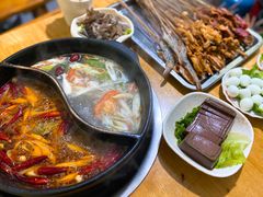 -灌县老妈砂锅串串香(万科红生活广场店)