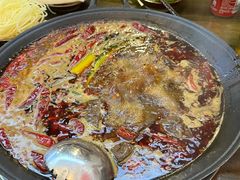 -黄潇洒老火锅(九眼桥宏济巷店)
