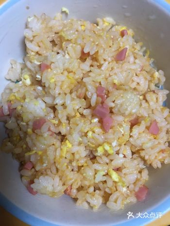 宝宝最爱吃的番茄酱蛋炒饭