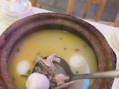 -霄汉牛三鲜湖北砂锅菜(万松园2店)