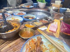 -明洞阿姨·韩式酱蟹烤肉·创意料理(三元桥店)