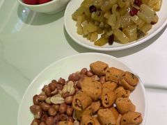 -洪氏嗨捞·广东猪肚鸡·椰子鸡火锅(西咸万象城店)