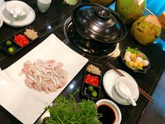 -东椰·海南椰子鸡火锅(朝阳门店)