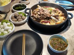 -沪小胖小龙虾(淮海中路旗舰店)