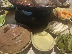 -白乐天毛肚火锅馆(南滨路店)