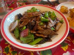 -闯关东东北农家菜(崂山石老人店)