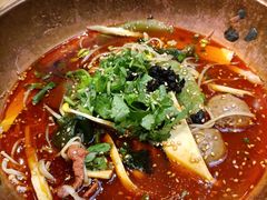 -成都你六姐·牛肉冒菜(城市集市合生汇店)