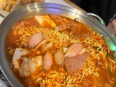 部队锅加芝士-富乐满韩国正宗炸鸡韩国料理(虹泉路店)