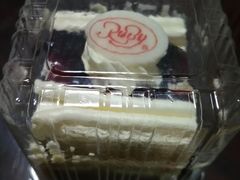 -红宝石·鲜奶小方·海派西点房(丰庄店)