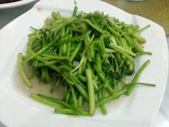 清炒水芹-石家饭店原址
