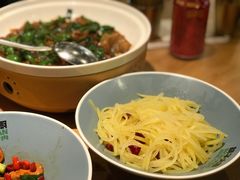 酸辣土豆丝-胡子大厨·超级小炒肉(晶耀前滩店)