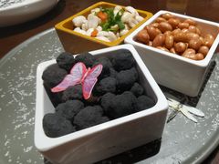 -东口码头·烧鸽子·鱼头泡饼·地方菜(金鹰悦城店)