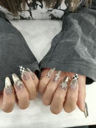 -斯馨·健康美甲美睫