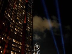 -影汇之星8字形摩天轮