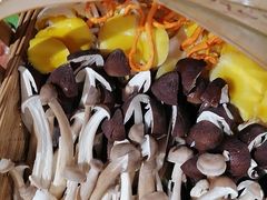 -老滇山寨•云南特色菜•地方菜•民族风情歌舞表演(金碧店)