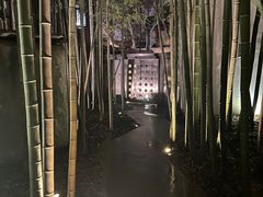 -穹六人间 people 6(岳阳路店)