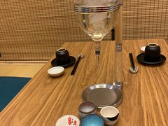 餐具摆设-一本钓鲔鱼屋