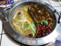 -喜悦小串丹东小黄牛海鲜烧烤大排档(民主广场店)